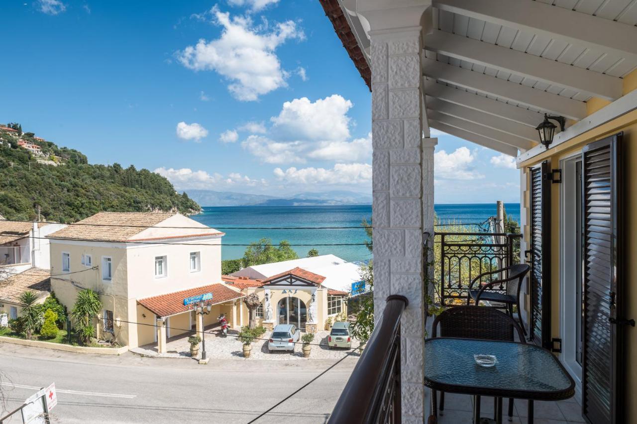 The Seaview Corner Apartments By Konnect, Ipsos Corfu Bagian luar foto