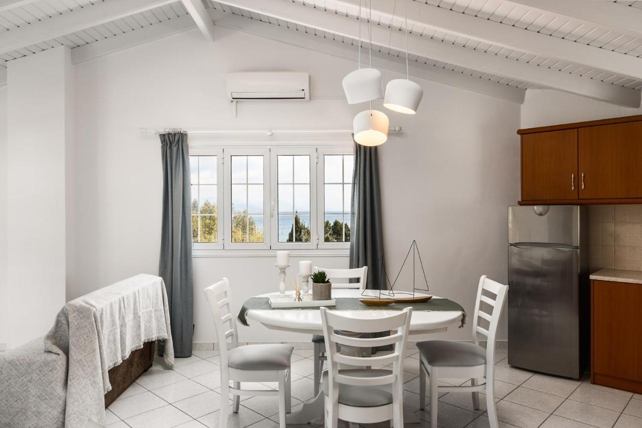 The Seaview Corner Apartments By Konnect, Ipsos Corfu Bagian luar foto