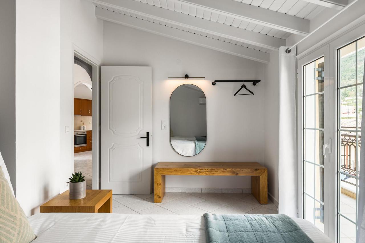 The Seaview Corner Apartments By Konnect, Ipsos Corfu Bagian luar foto