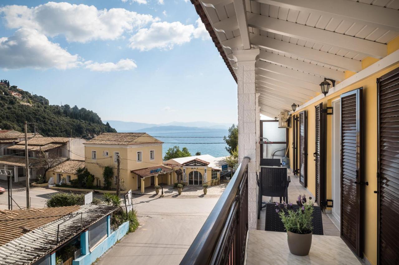 The Seaview Corner Apartments By Konnect, Ipsos Corfu Bagian luar foto