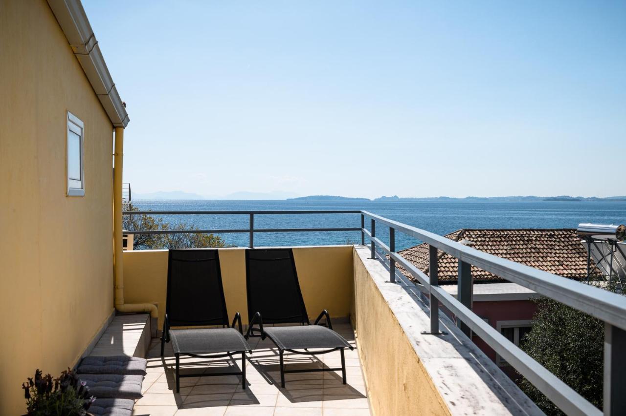 The Seaview Corner Apartments By Konnect, Ipsos Corfu Bagian luar foto